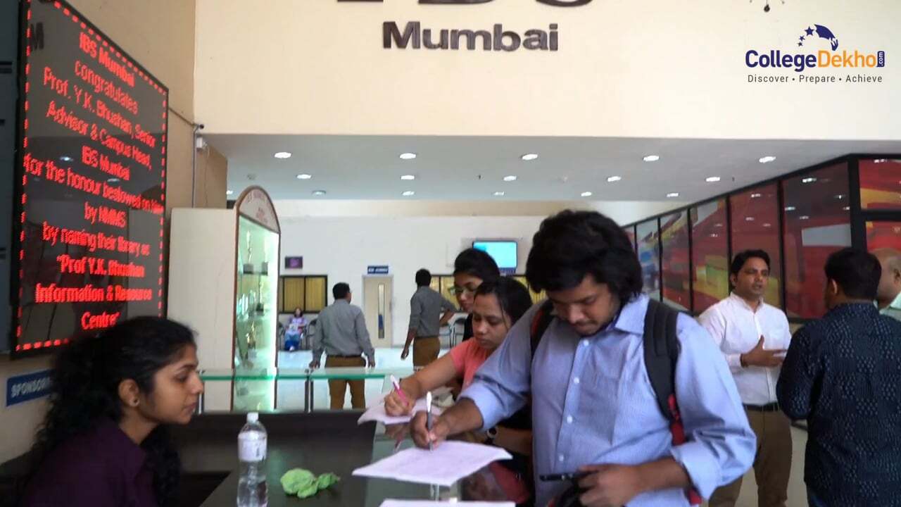 Ibs life. Университет менеджмент Мумбаи Индия. Выставка OTM Mumbai красивые фото. University менечмент Мумбаи Индия. Islamic Business School (IBS).
